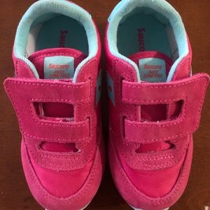 Saucony toddler 9